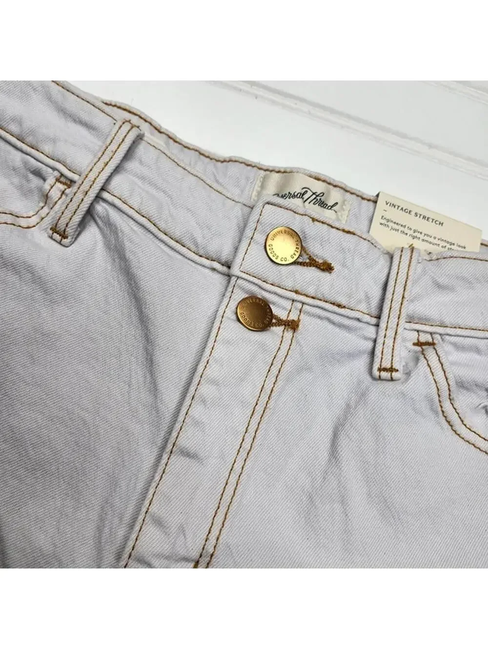 Universal Thread Vintage Stretch White Denim Shorts NEW size 10